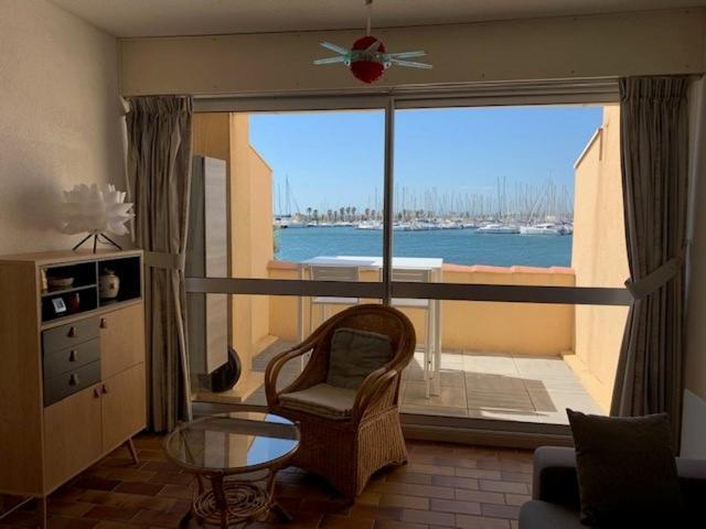 En Bord De Mer Gruissan Bagian luar foto