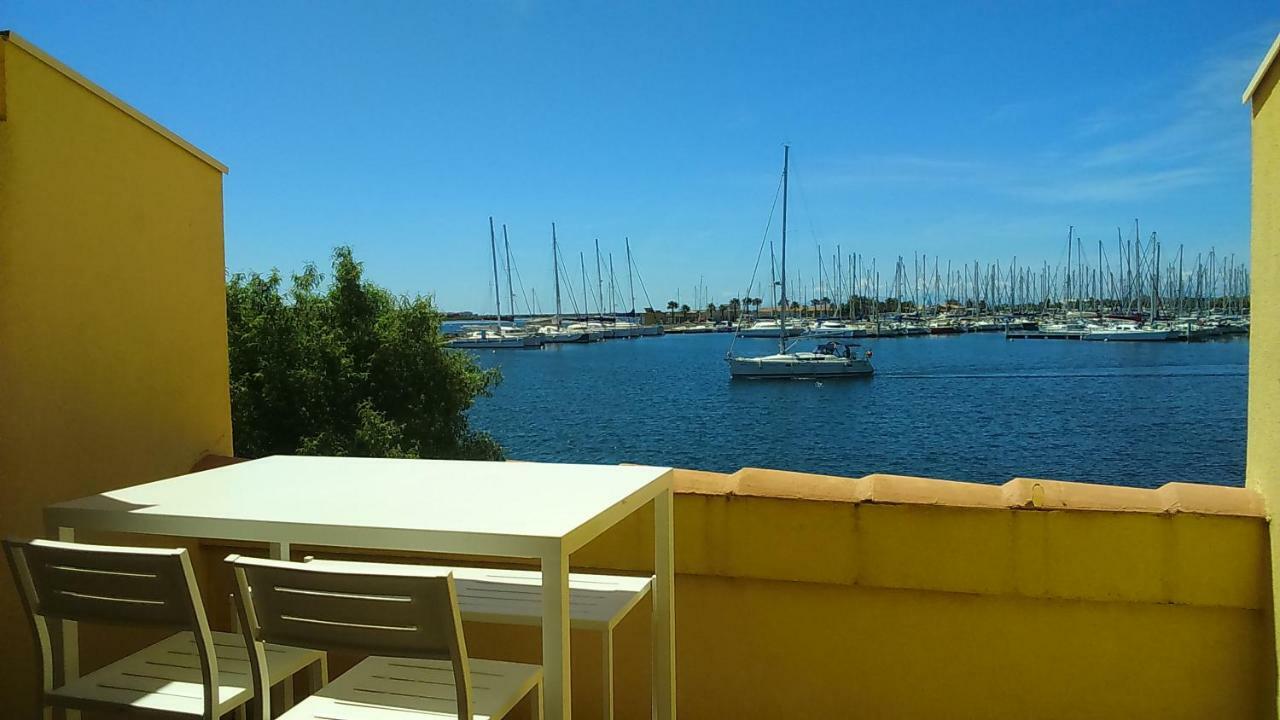 En Bord De Mer Gruissan Bagian luar foto